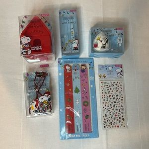 Wet & Wild Snoopy Peanuts Christmas Limited Edition Beauty Collection Set